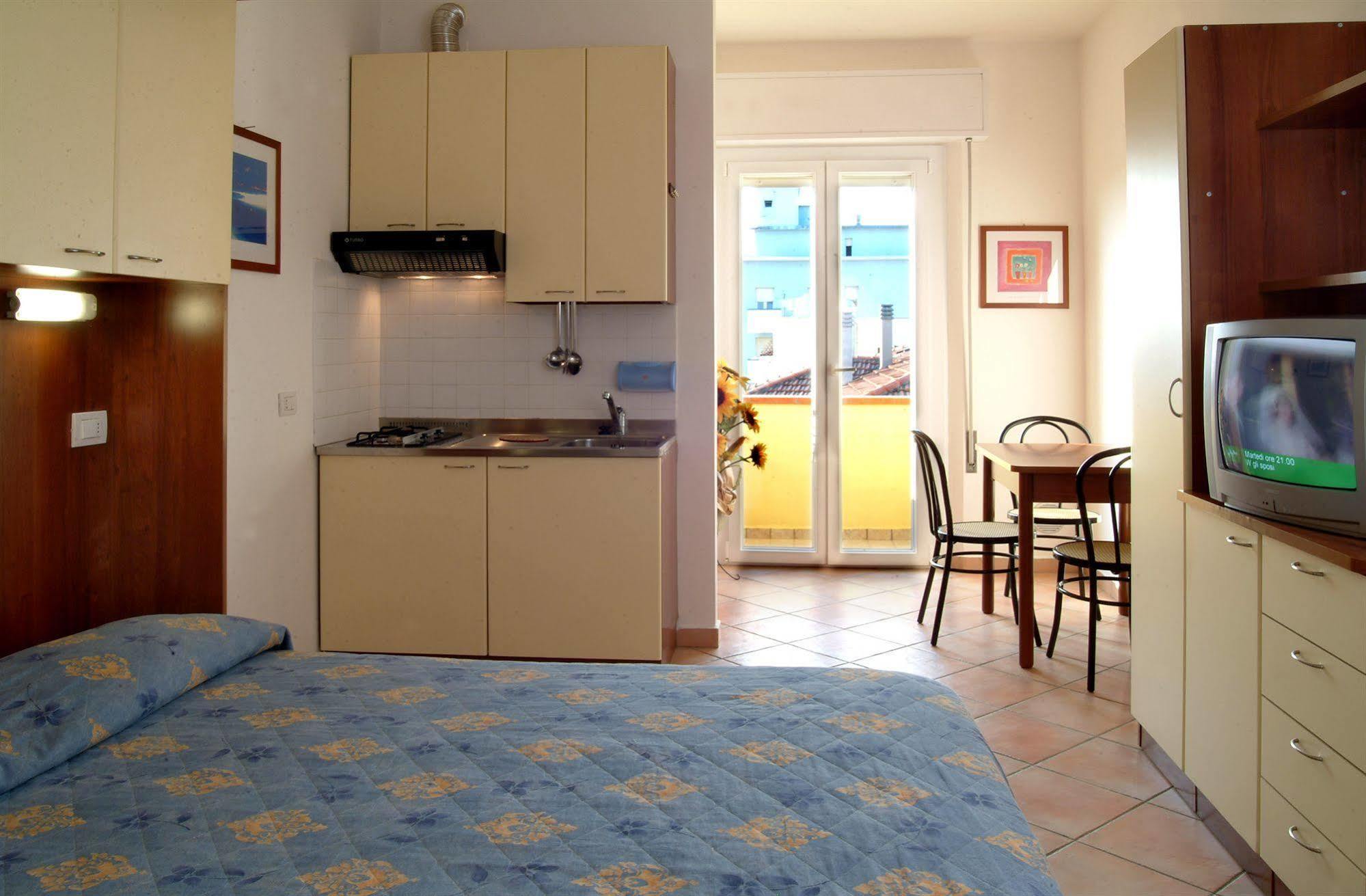 Residence Algarve 리미니 외부 사진